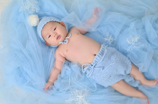 专业助孕公司三岁宝宝肚子大